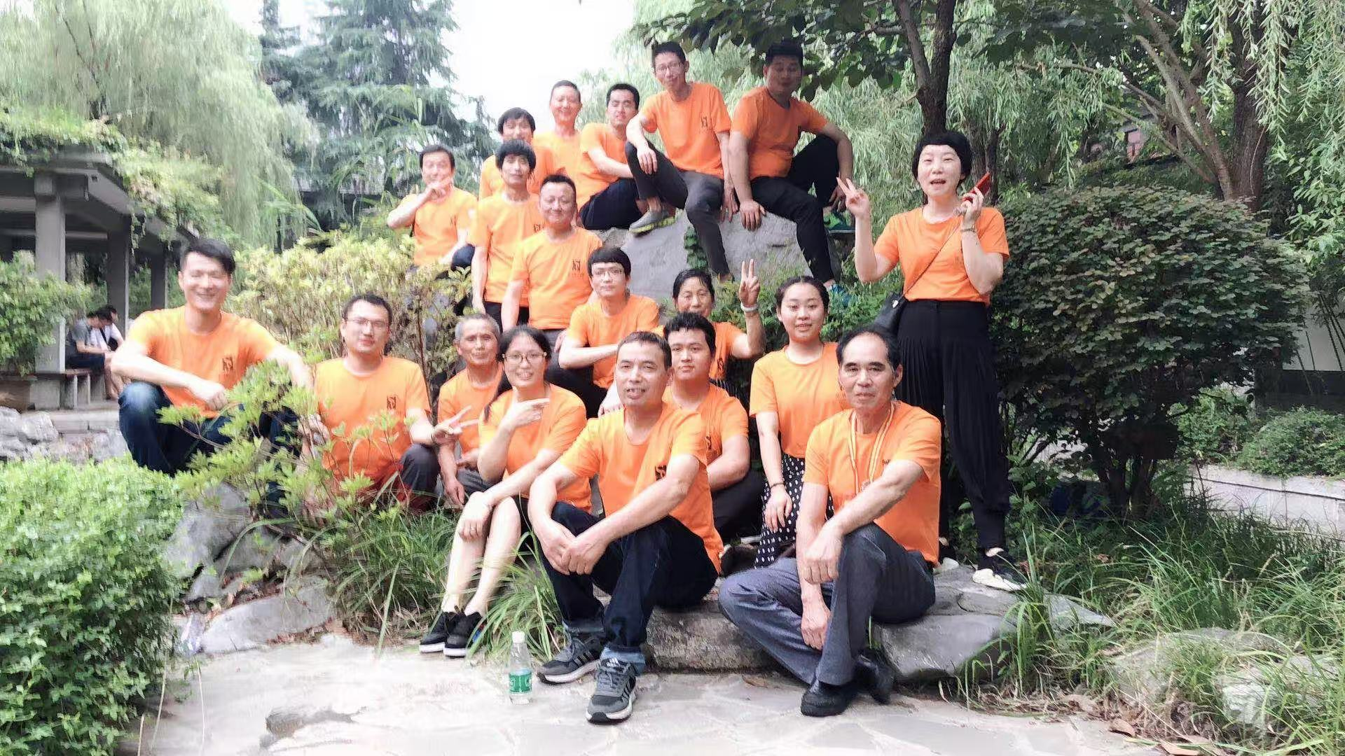 Luminary manufacturing team